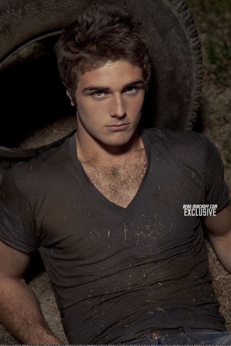 Aug 25, 2019 · Hunky and fuzzy actor Beau Mirchoff looks like the kind of guy who can light up a room.His credits include Scary Movie 4, and Gregg Araki‘s STARZ show Now Apocalypse, on which he is often in various states of undress. 